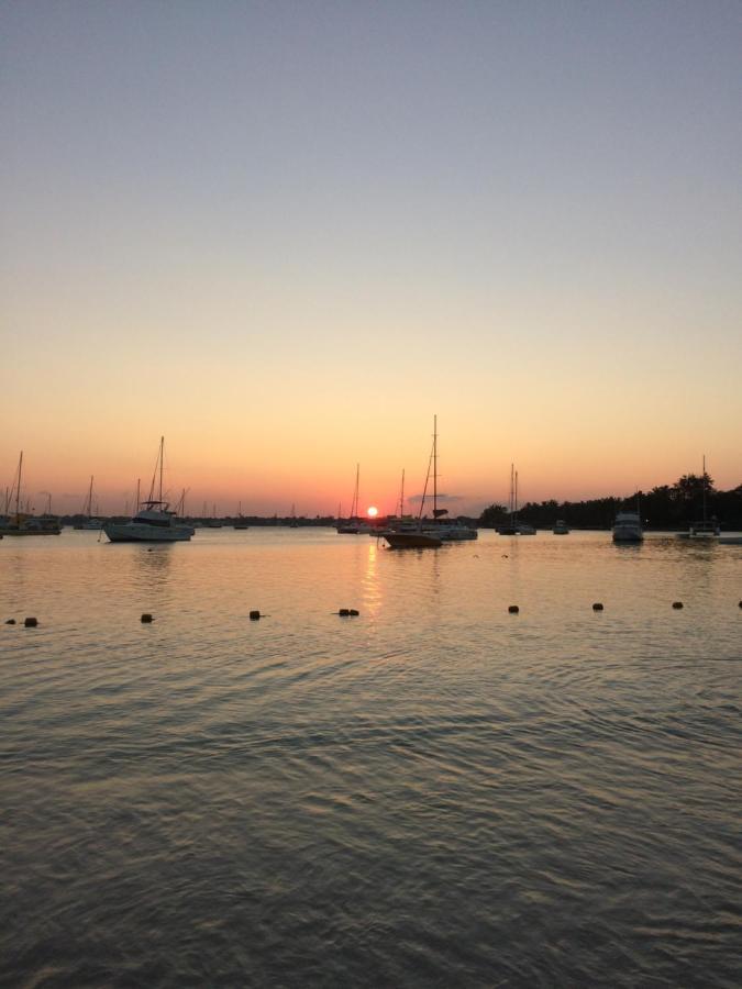 Ebrahim Flats - Grand Baie Beach Εξωτερικό φωτογραφία